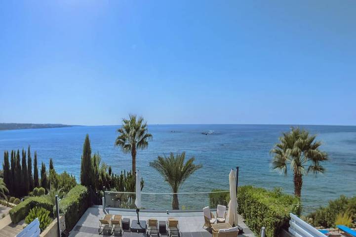 Villa for 10 people, with balcony and garden - 1