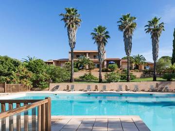 Location de vacances pour 8 personnes à Sartène