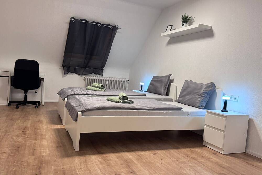 Entire apartment, Apartment \"Az-Living Edingen\" with Balcony in Edingen-Neckarhausen, Kurpfalz