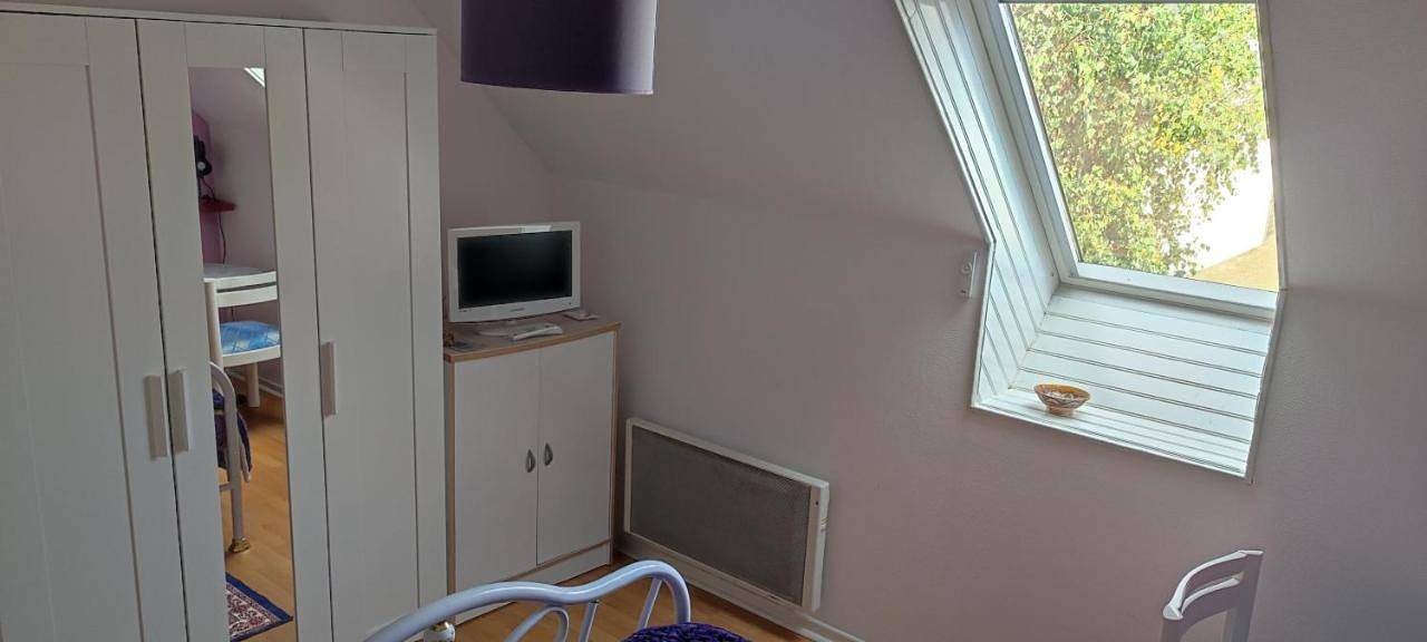 Chambre en maison chez l habitant in Joué-lès-Tours, Région de Tours