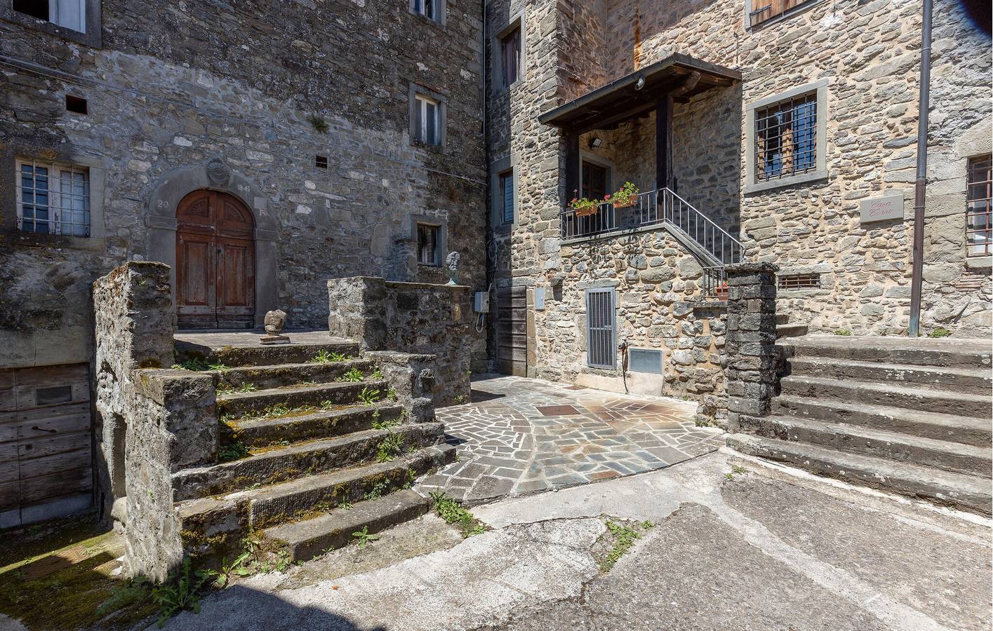 Rückzugsort am Pool mit WiFi & AC, nahe Piazza & See in Piazza al Serchio, Garfagnana