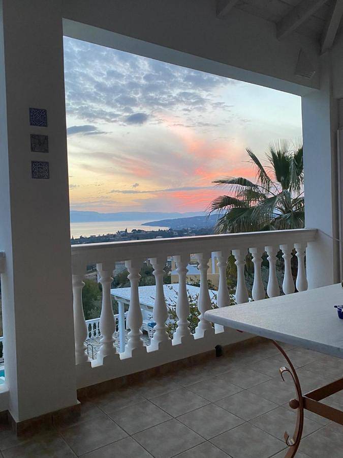 Location de vacances pour 4 personnes, avec Balcon et Terrasse ainsi que Jardin et Piscine à Porto Heli - 2