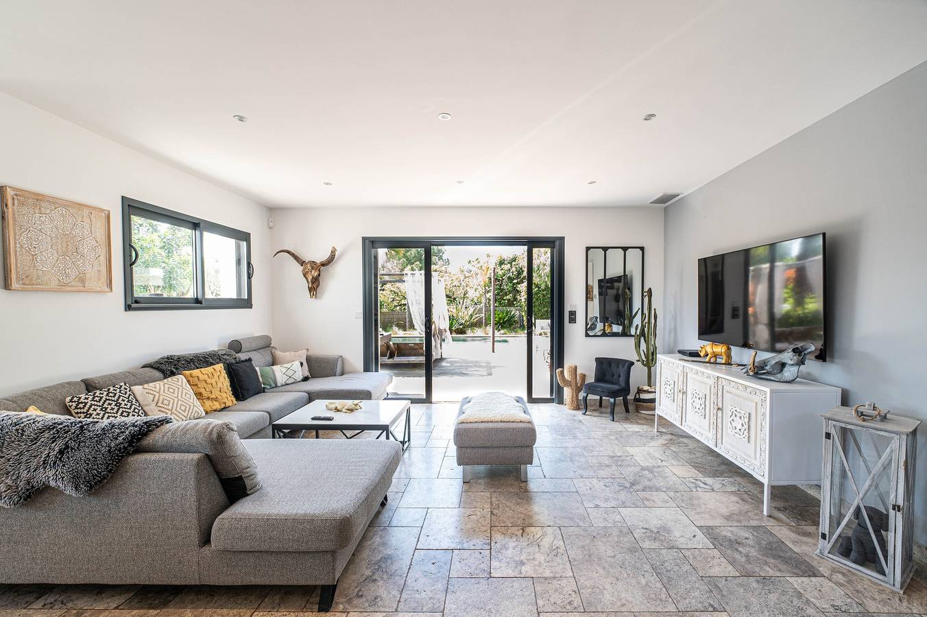 Eden Balinais – Beheizter Pool, Spa, 9 Personen in Le Muy, Draguignan Region