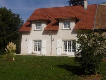 Gîte pour 8 personnes, avec jardin dans Grand lac de Laffrey
