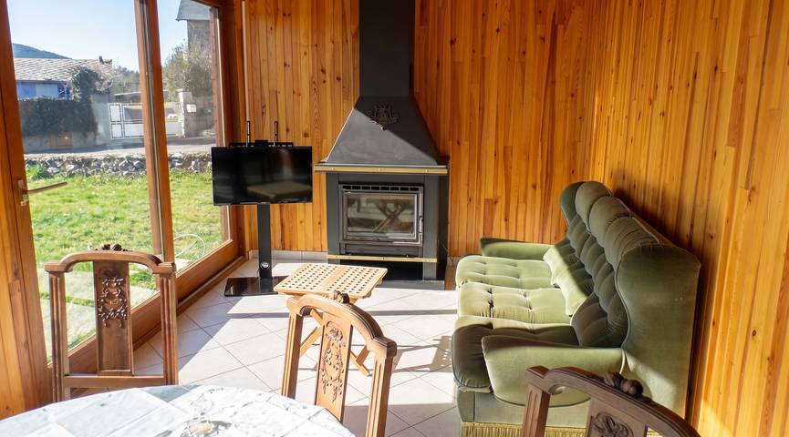 Chalet pour 4 personnes, avec Terrasse et Jardin en Corrèze - 2