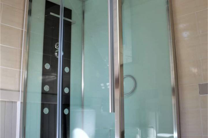 Gîte pour 6 personnes, avec jacuzzi ainsi que piscine et jardin à Néhou - 3