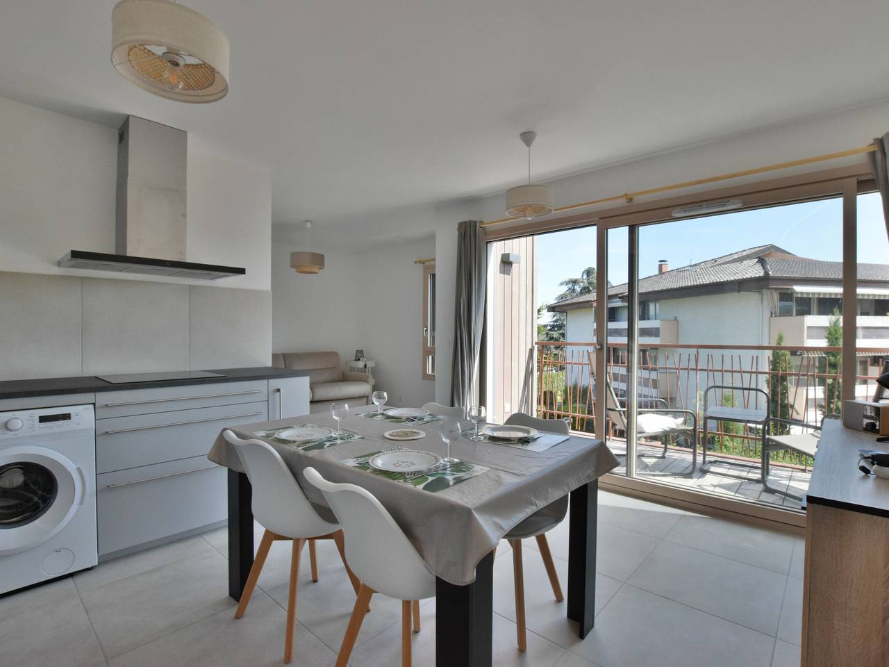 Studio entier, Grand studio à Thonon, près du lac avec parking in Allinges, Région de Thonon-les-Bains