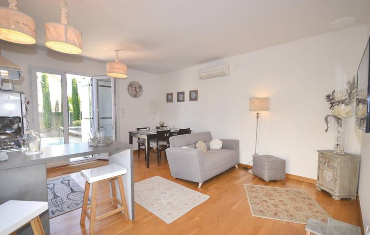 Location de vacances pour 4 personnes, avec piscine ainsi que terrasse et jardin à L'Isle-sur-la-Sorgue - 3