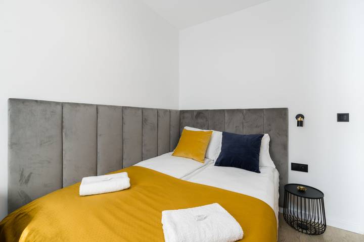 Apartamento entero, Elegant Apartment with Balcony | Private Parking in Poznań, Gran Polonia (región histórica)
