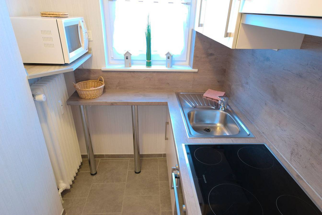 Ganze Wohnung, Strandnahe und gemütliche Parterre-Ferienwohnung mit Terrasse in Strand Norddeich, Norddeich