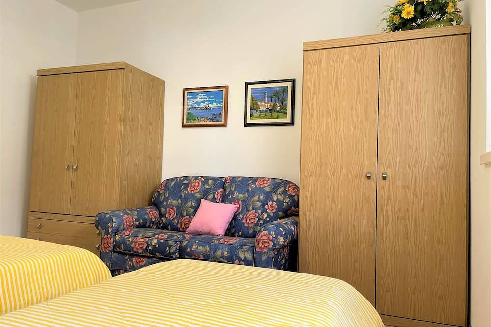 Ganze Wohnung, Happy Days mit Garten und Parkplatz in Intra (Verbania), Comune di Verbania