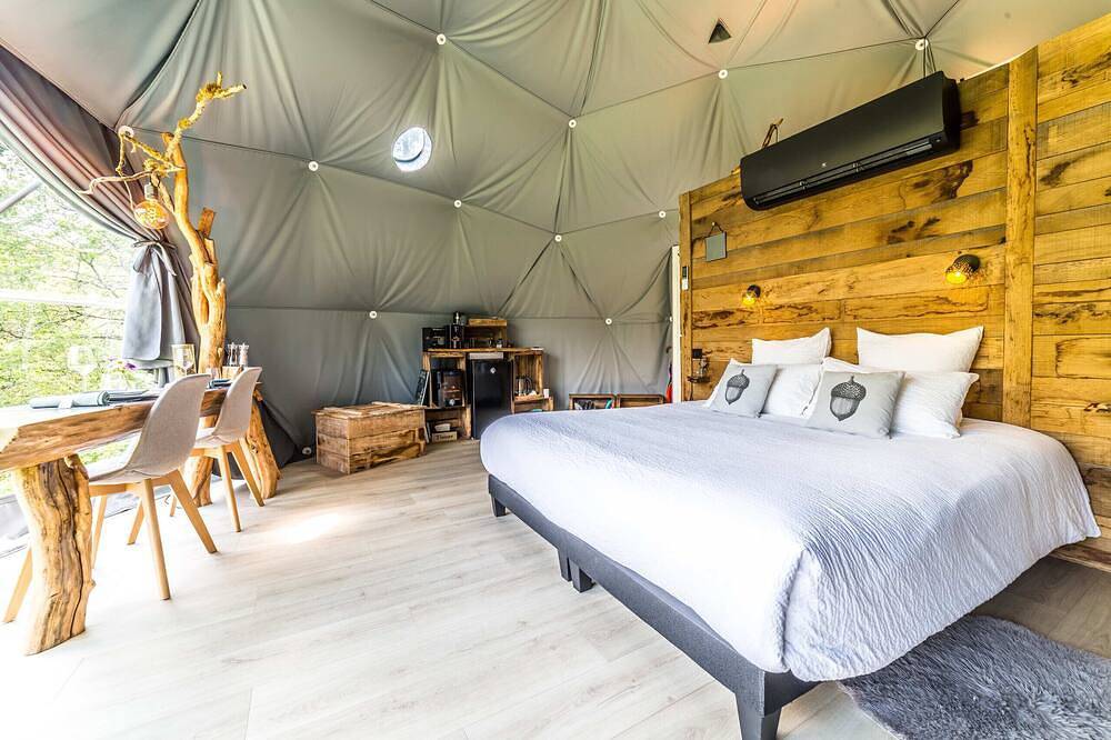 \"La Grande Ourse\" - Luxury Dome 40 m² – Jacuzzi in La Dornac, Périgord Noir