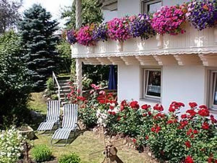 Ganze Wohnung, Mit sonniger Terrasse und Ausblick in Prackenbach, Ostbayern