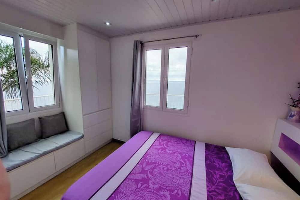 Cliff House in Calheta, Madeira