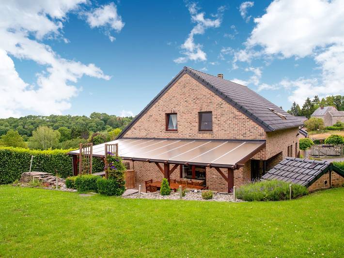 Villa für 8 Personen, mit Terrasse und Garten sowie Pool in Belgien