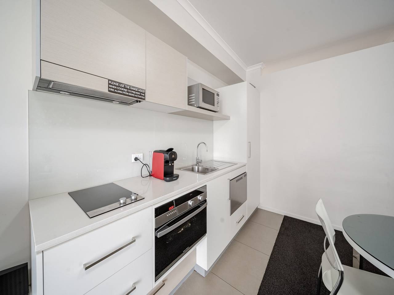 Ganze Wohnung, 1-Bett-Apartment am See mit Klimaanlage, Parkplatz und Balkon in Canberra, Australian Capital Territory