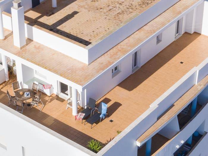 Modernes Apartment mit großer Terrasse und großartigem Meerblick. in Conil de la Frontera, Costa de la Luz