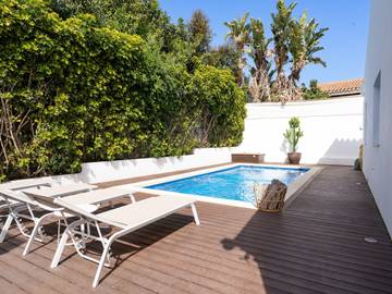 Villa for 6 People in Marbella East, Marbella, Photo 1