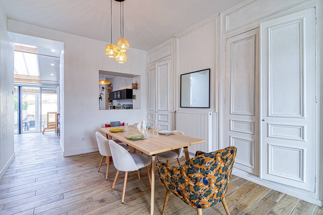 Ferienhaus für 7 Personen mit Terrasse in Calais, Calais und Umgebung