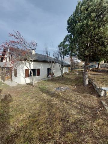 Gîte pour 12 personnes, avec jardin à Fontrabiouse