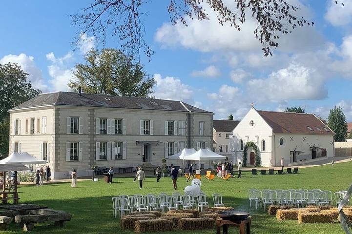 Maison de vacances pour 35 personnes, avec Jacuzzi dans Essonne