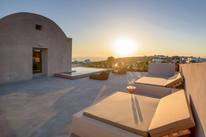 Villa para 7 pessoas, com terraço e vista para o mar e ainda jardim em Santorini