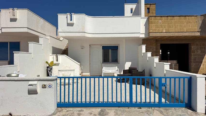 Casa vacanza per 6 persone, con giardino a Torre Suda