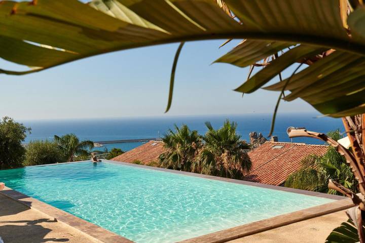 Ferienwohnung für 6 Personen, mit Balkon und Garten in Cefalù