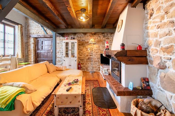 Apartamento entero, Casa Rural La Majá en Reocín de los Molinos in Valdeprado del Río, Montañas de Burgos