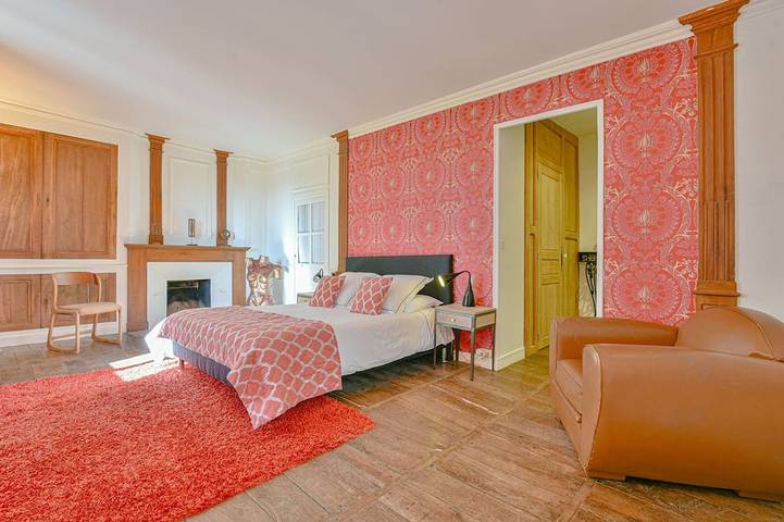 Location de vacances pour 12 personnes, avec jardin, animaux acceptés à Saint-Victurnien - 2