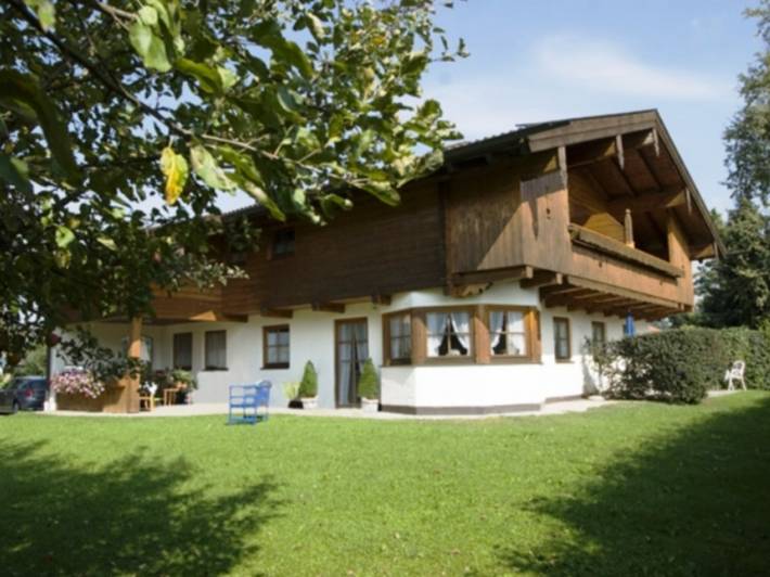 Ferienwohnung für 2 Personen, mit Balkon und Terrasse sowie Garten und Pool in Grassau - 4