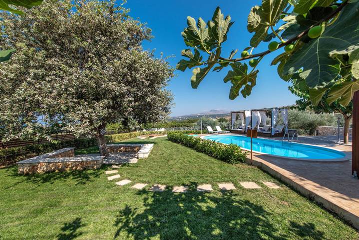 Location de vacances pour 5 personnes, avec piscine et jardin, adapté aux familles à Réthymnon - 2