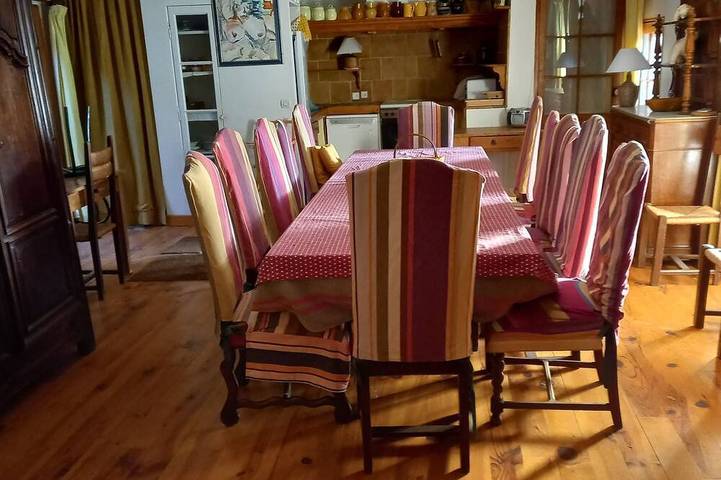 Location de vacances pour 8 personnes, animaux acceptés à Pézilla-la-Rivière