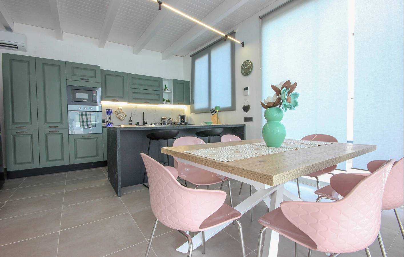 Elegante appartamento con 2 camere da letto, piscina, terrazza e Wi-Fi in Salemi, Provincia di Trapani