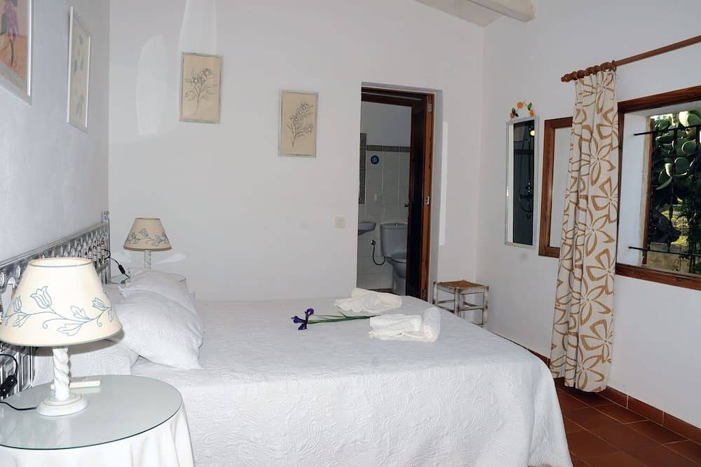 Rustic finca in a very quiet area surrounded by forest, between Pollença and Alcúdia in Alcúdia, North Majorca