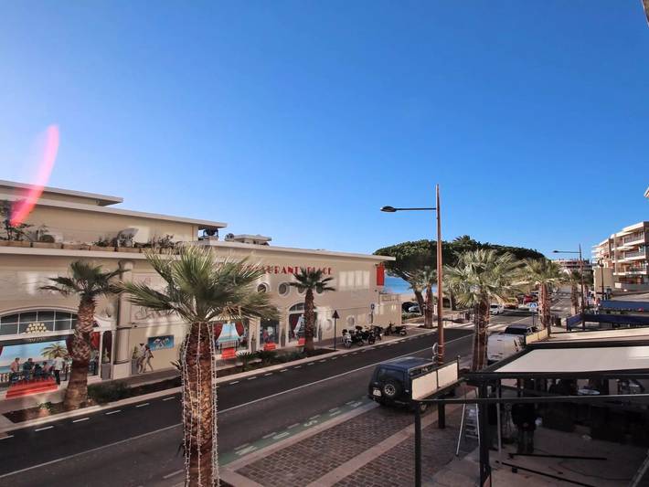 Gîte pour 6 personnes, avec terrasse dans Casino De Sainte Maxime
