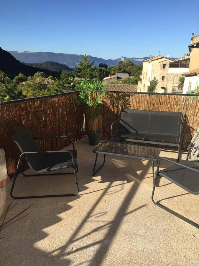 Gîte pour 8 personnes, avec Terrasse et Vue à Châtillon-en-Diois