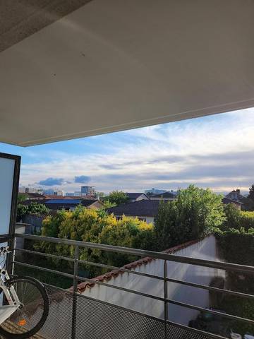 Gîte pour 5 personnes, avec vue et terrasse à Vaulx-en-Velin