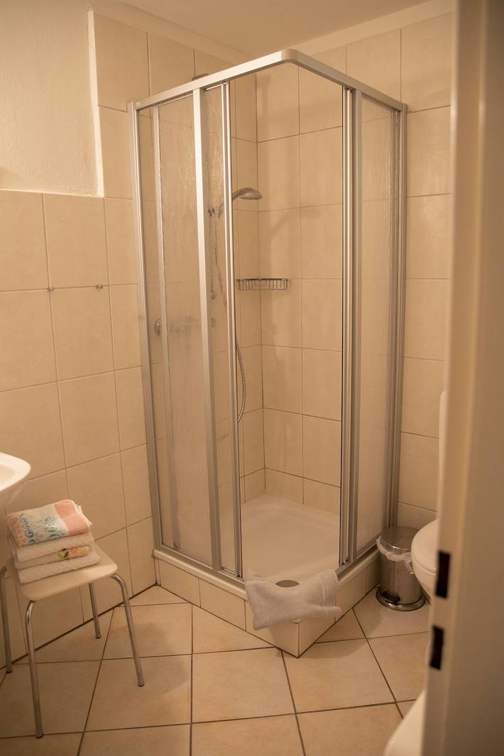 Ganze Ferienwohnung, Fw oben, Dusche und Bad, Wc, 2 Schlafräum in Hermannsburg, Naturpark Südheide