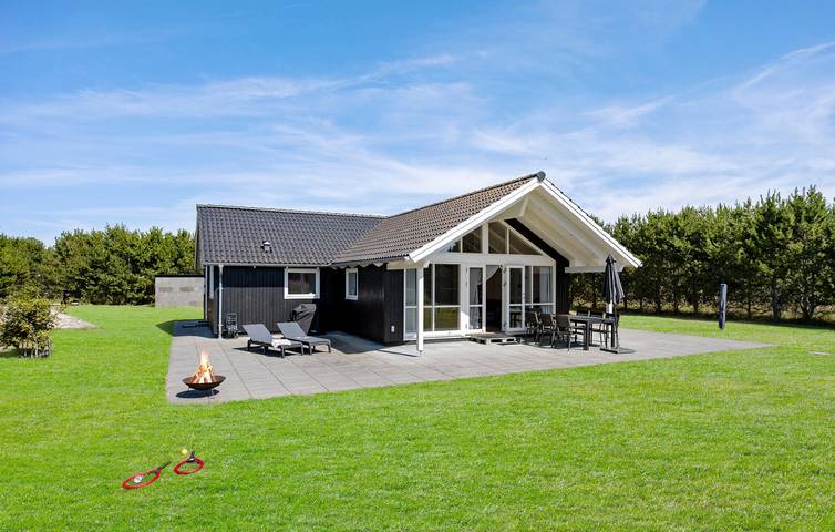 Ferienhaus für 6 Personen, mit Whirlpool und Sauna sowie Garten in Bratten