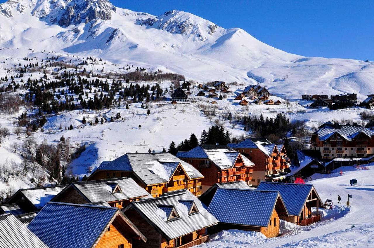 Résidence Goélia Le Village Gaulois in Saint-François-Longchamp, Le Grand Domaine