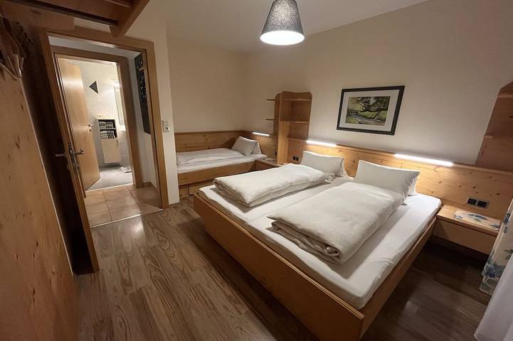 Ganze Wohnung, * Urlaub am Bergbauernhof \"Reutl\" *  FeWo für 1 - 8 Pers  * Sauna * Skibus * in Tuxer Alpen, Zellberg