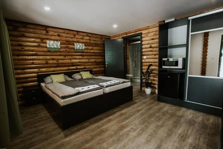 Camping für 4 Personen, mit Terrasse und Garten am Balaton - 3