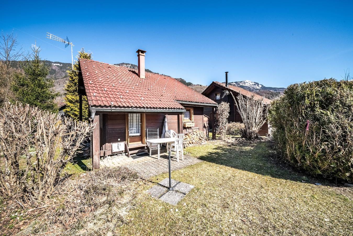 Chalet “4p Classique-Les Ancolies”: Mountain View, Private Terrace, Wi-Fi in Verchaix, Bonneville region