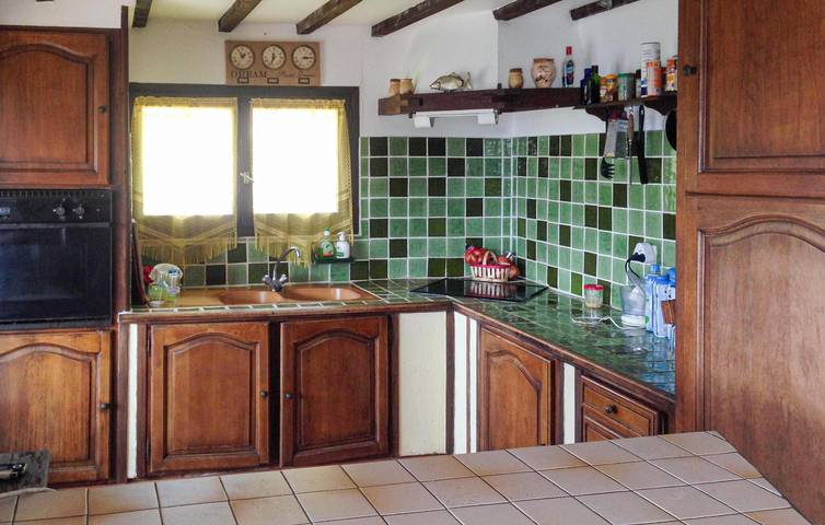 Appartement confortable de 160 m² avec piscine, terrasse et Wi-Fi près de Le Maravenne in La Londe-les-Maures, Côte méditerranéenne (France)