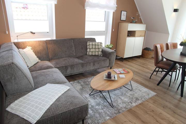 Ferienwohnung für 4 Personen, mit Balkon und Ausblick in Eilsum - 3