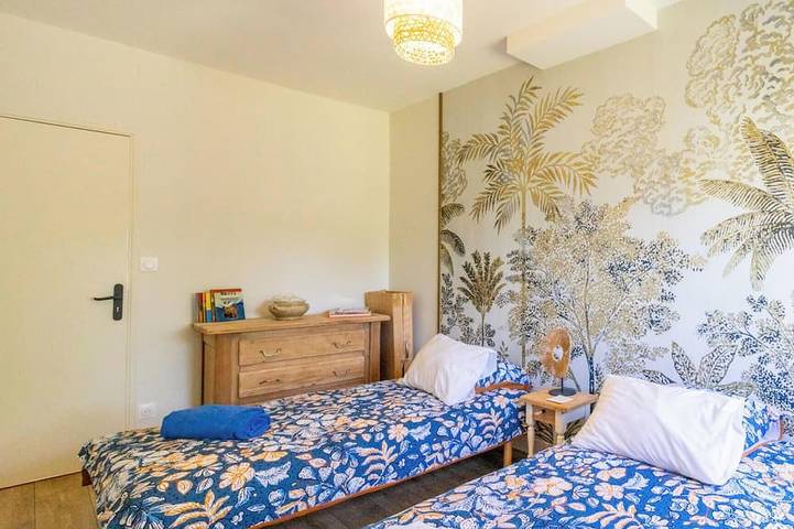 Location de vacances pour 6 personnes, avec terrasse et piscine ainsi que jardin et jacuzzi à Angrie - 4