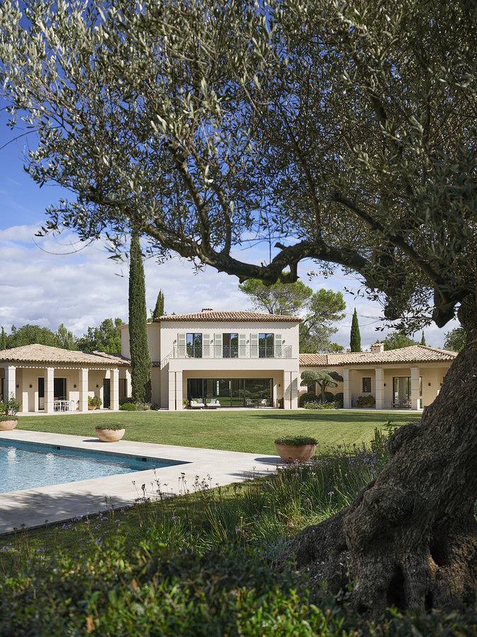 Villa for 18 people with terrace in Tourrettes, Mediterranean Coast (France)