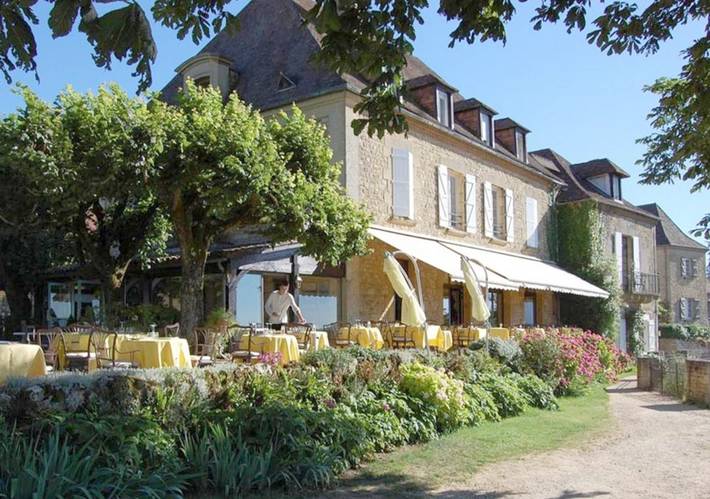 Hôtel pour 3 personnes, avec terrasse à Domme