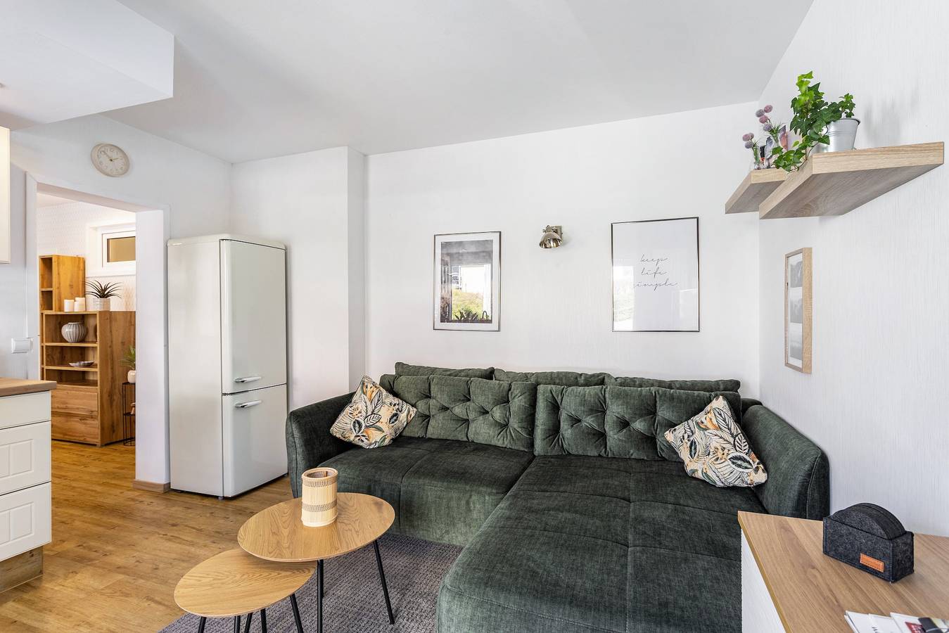 Ganze Wohnung, Ferienwohnungen Löwenstein Fewo 4 mit Privatterrasse, Gemeinschaftsgarten und Wi-Fi in Willingen, die Mittelgebirge